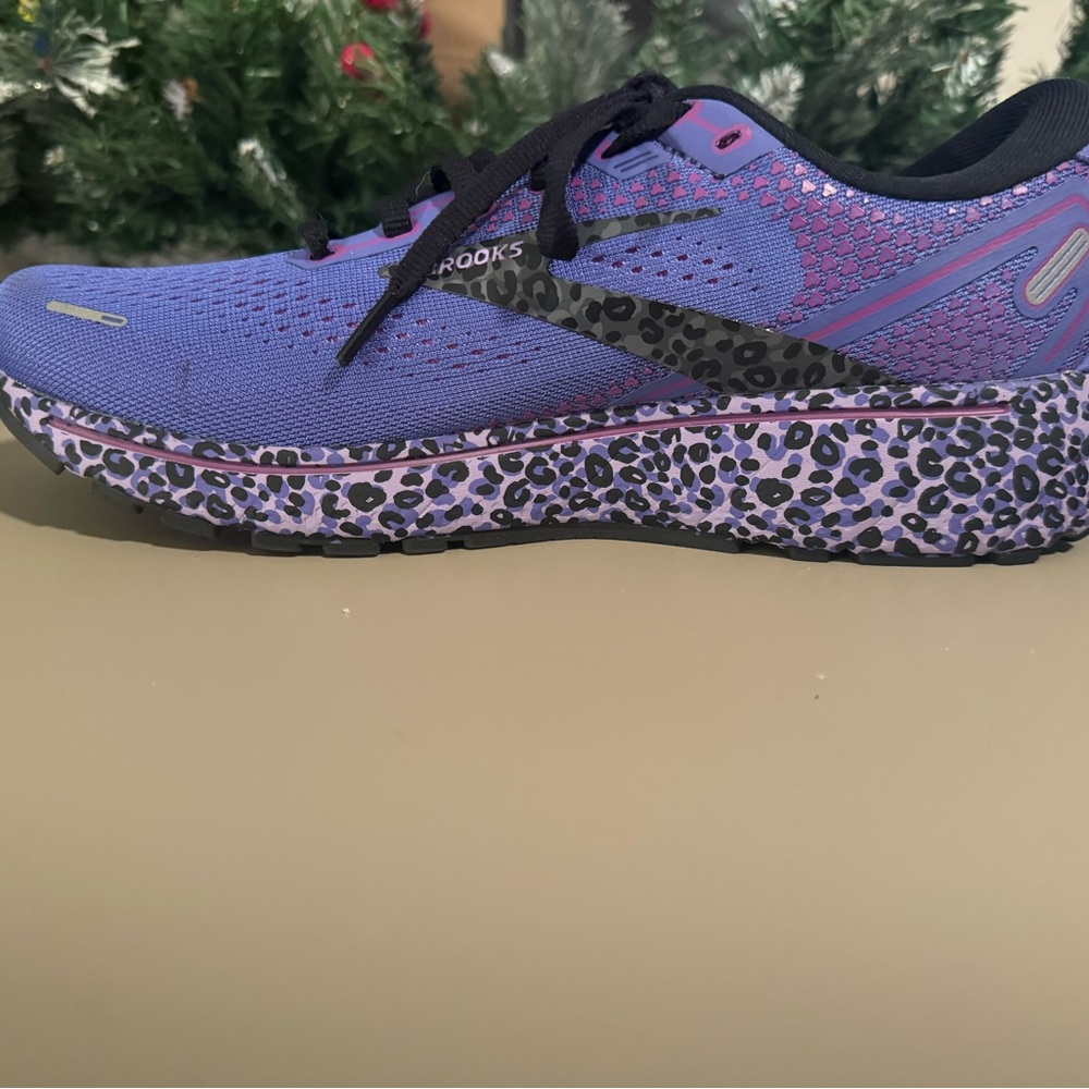 Brooks Ghost Sneakers Size 10